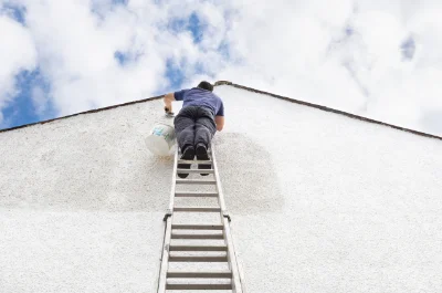 Peinture extérieure au Brethon — façades et ravalement